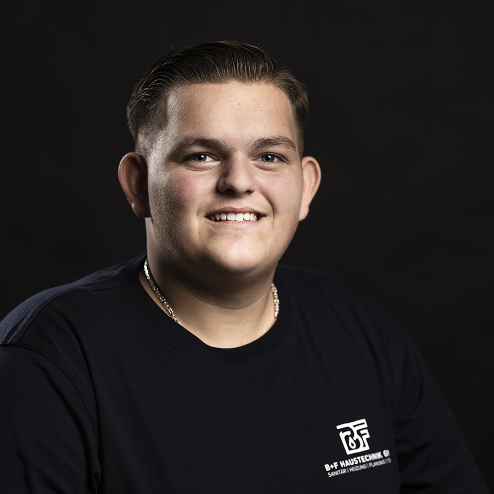 bfh-portrait-adis-iljazi